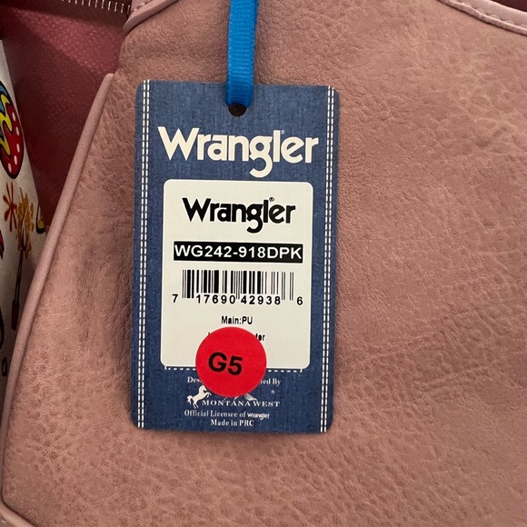 Wrangler Dusty Mauve Hobo Bag - Picture 2 of 13